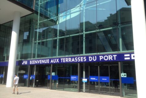 Обзор крупнейшего ТЦ в порту Марселя — «Les Terrasses du Port»: планировки, навигация, удачные решения.